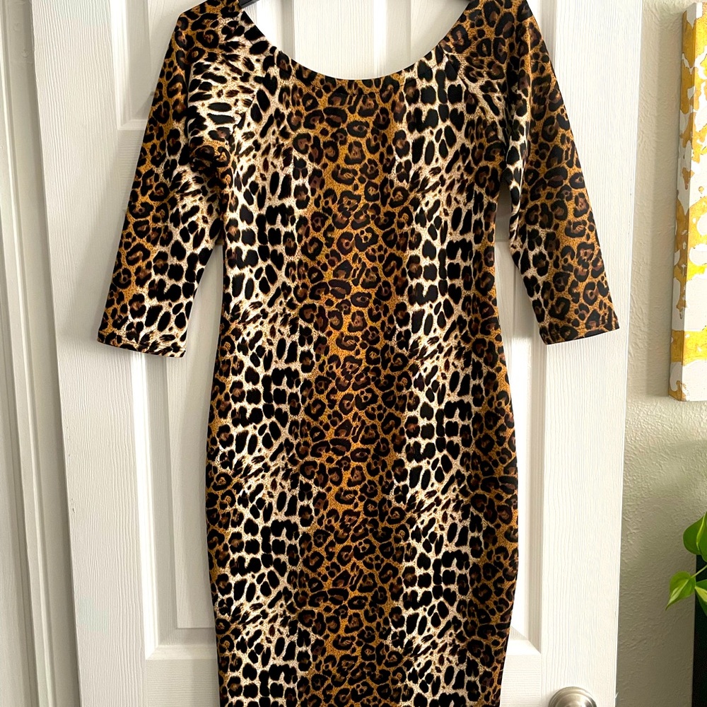 BLVD Leopard dress size M